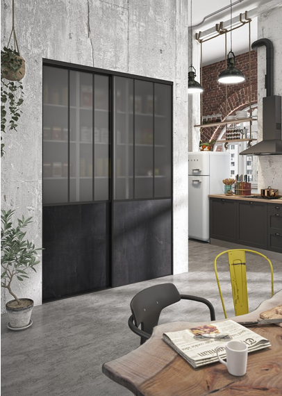 Porte Atelier 
Or Noir Mat et Verre Dépoli Gris - Profil Premier Noir.